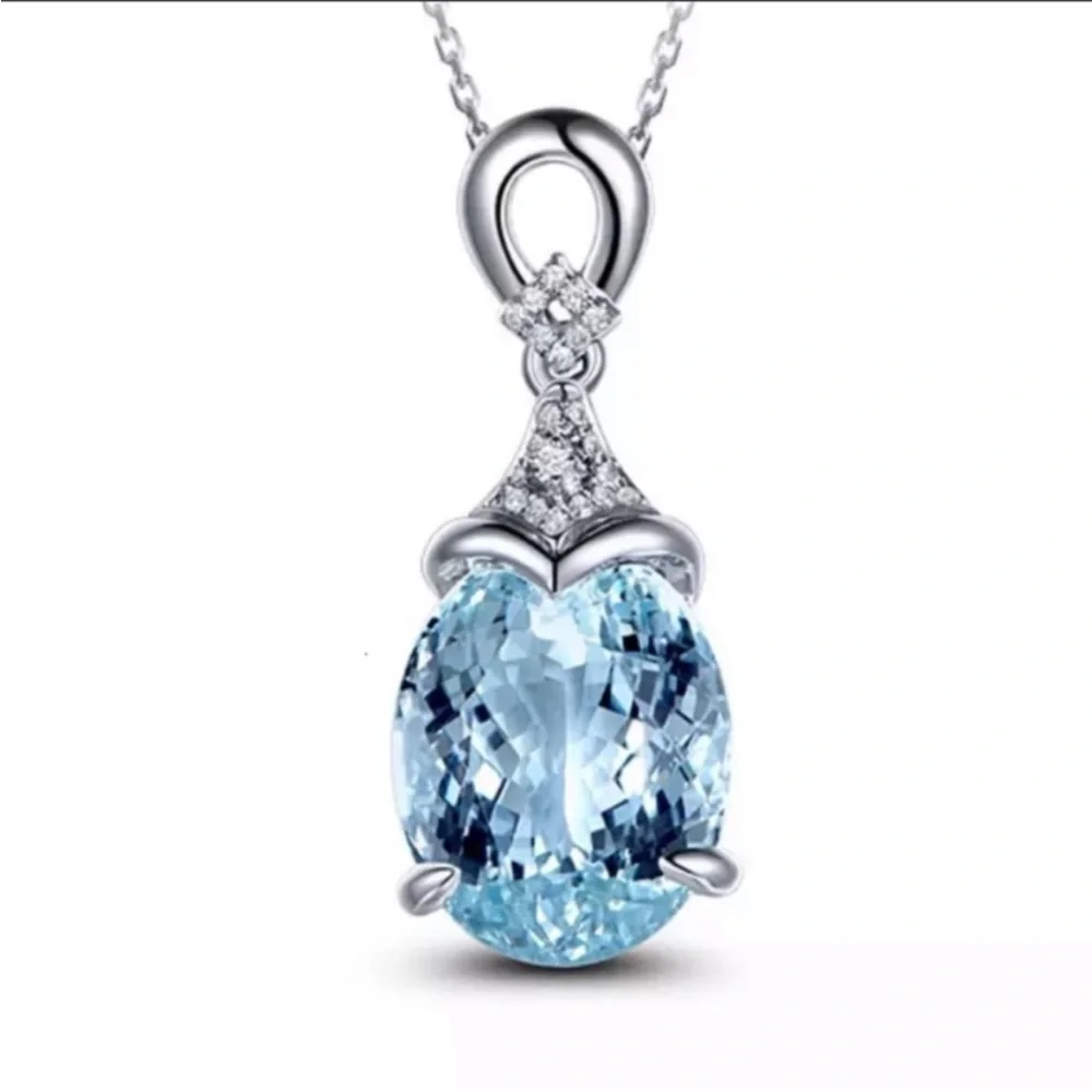 Elegant Silver and Blue Pendant Necklace - Picture 1 of 1